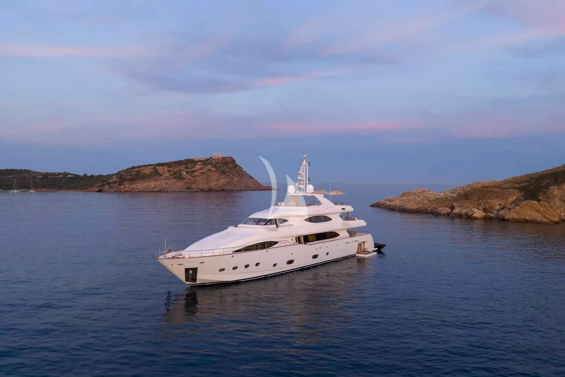 PARADISE Charter Yacht