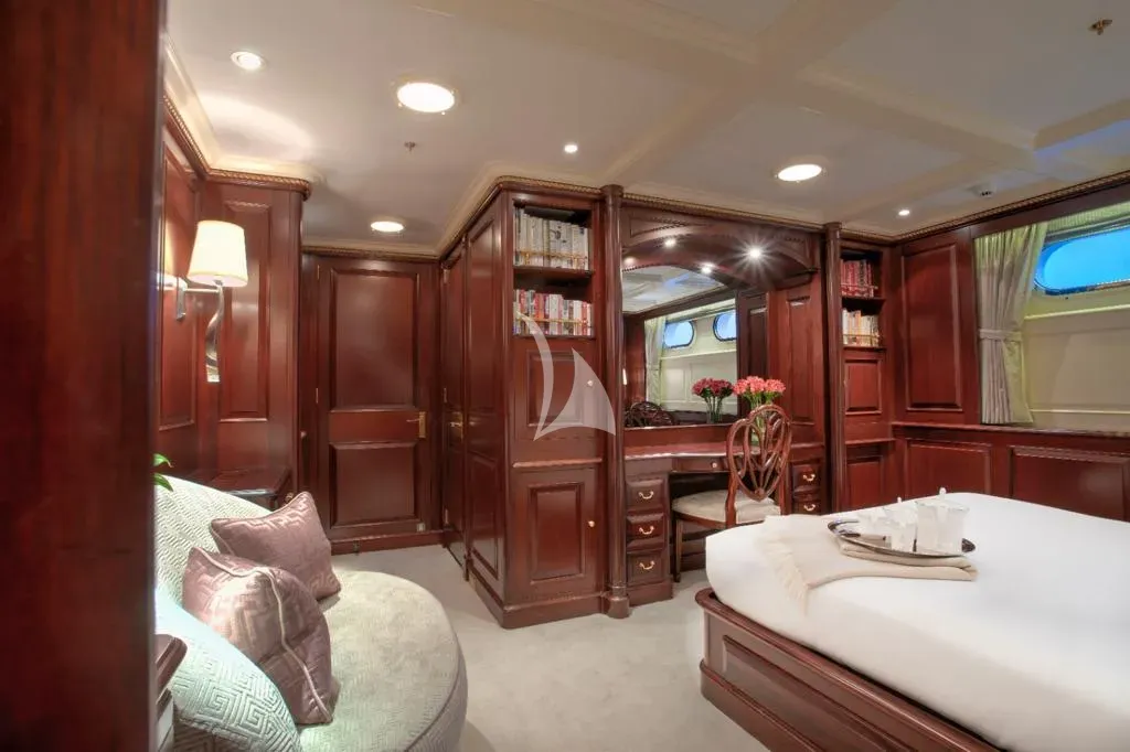 TELEOST Charter Yacht