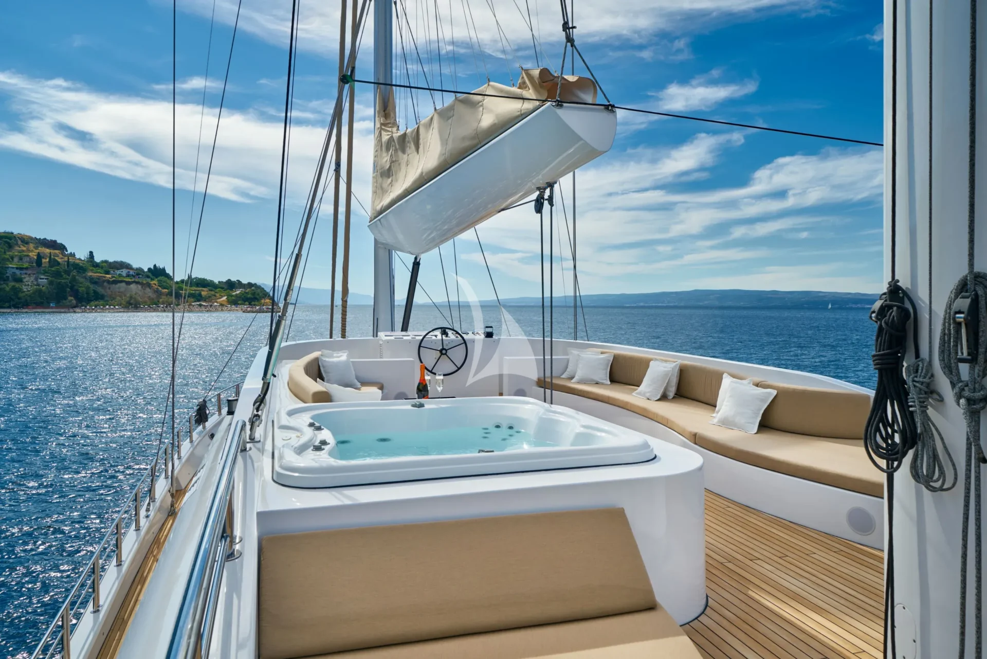 ACAPELLA Charter Yacht