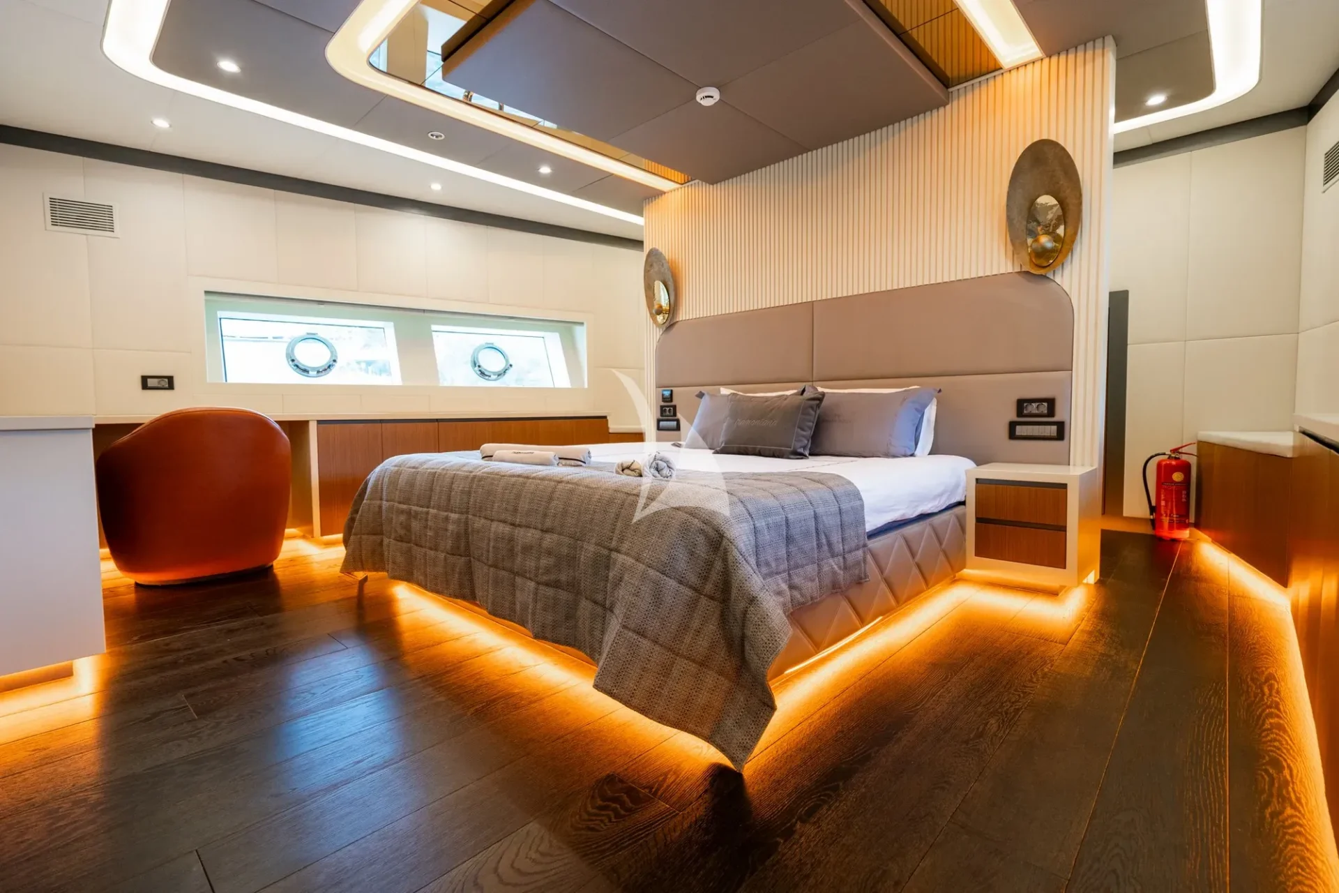 North Wind Charter Yacht
