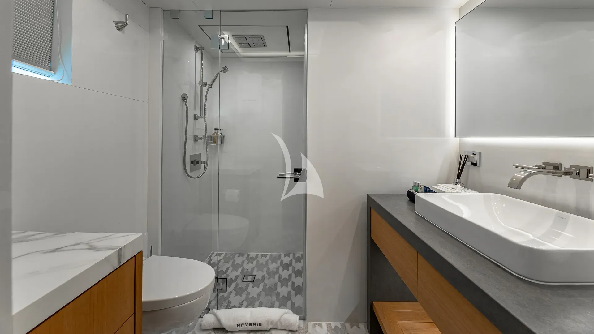 REVERIE Charter Yacht