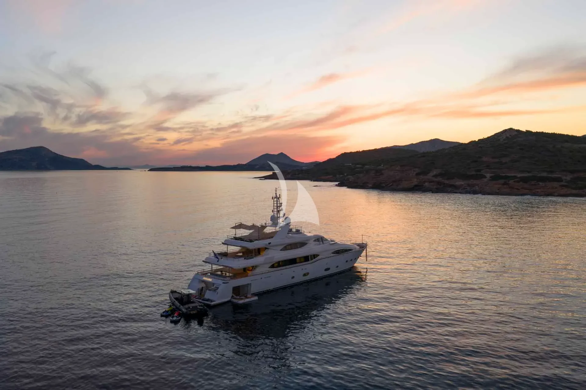 PARADISE Charter Yacht