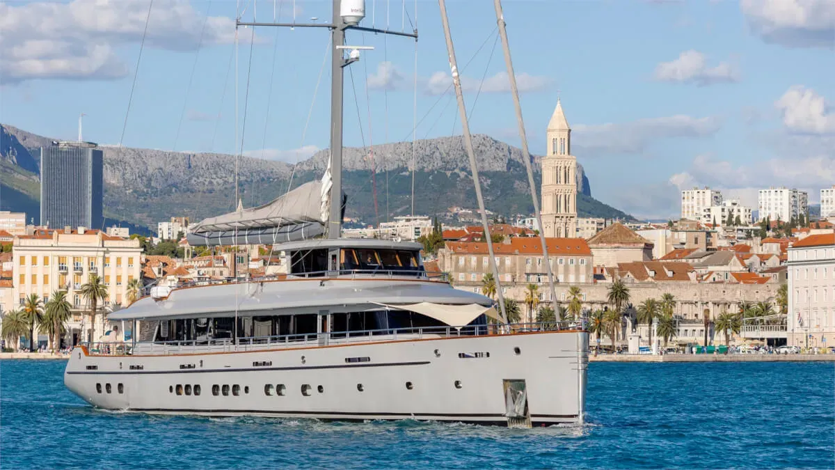 Life is Good Charter Yacht