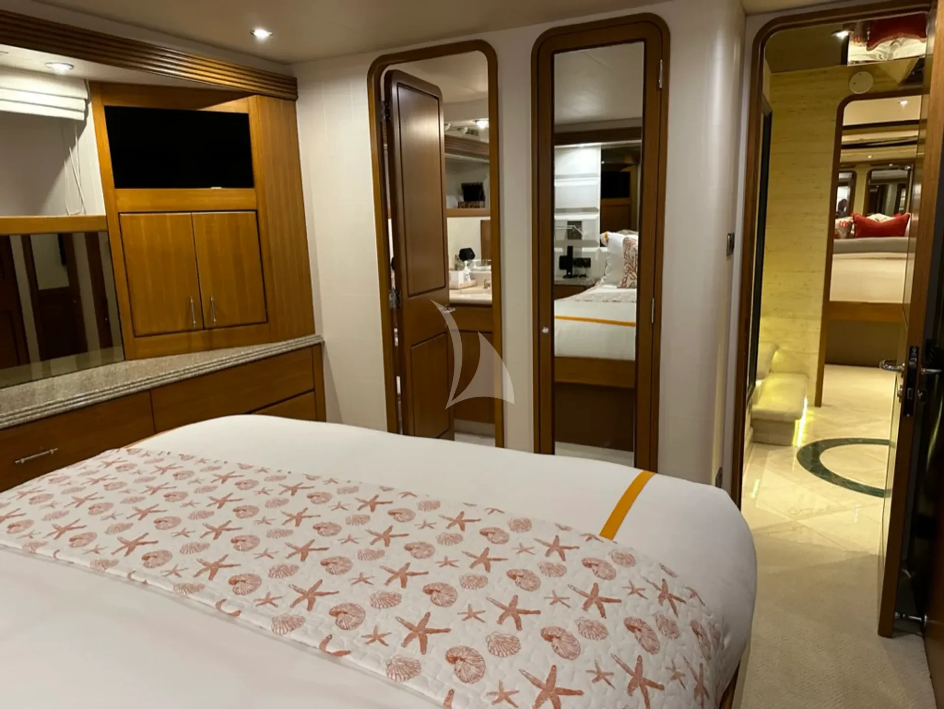 ISLAND GIRL Charter Yacht