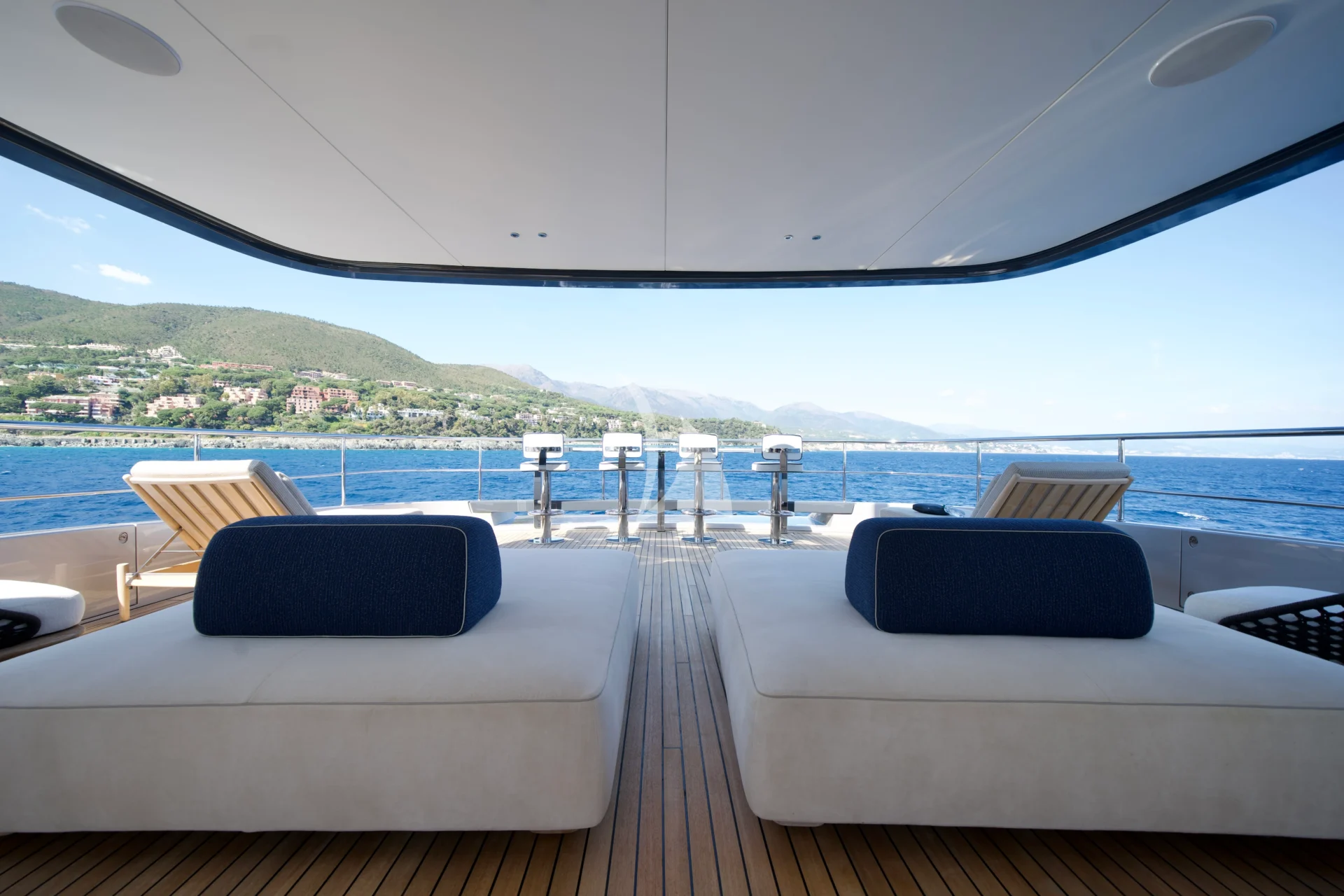 COSMICO Charter Yacht