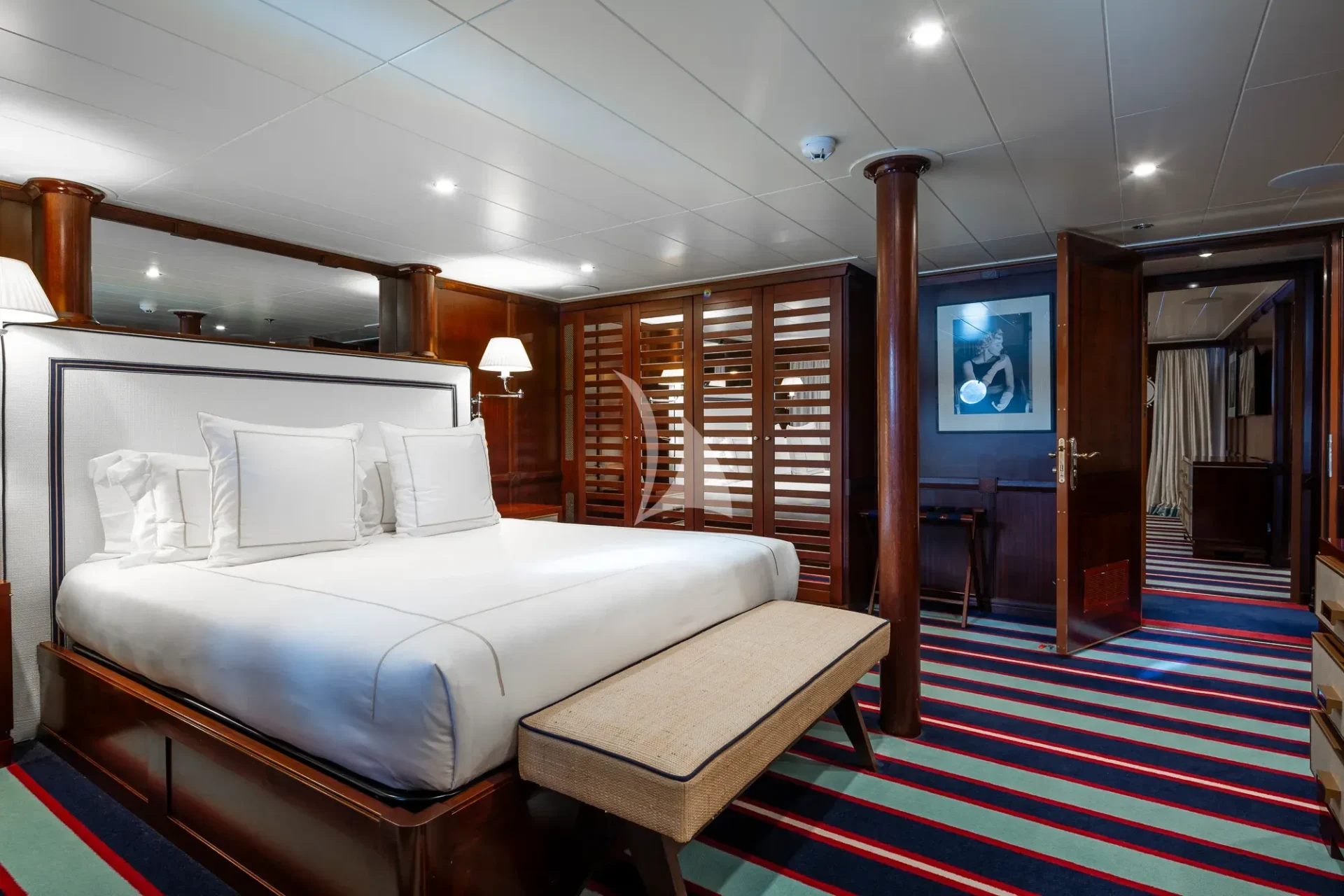 FORCE BLUE Charter Yacht