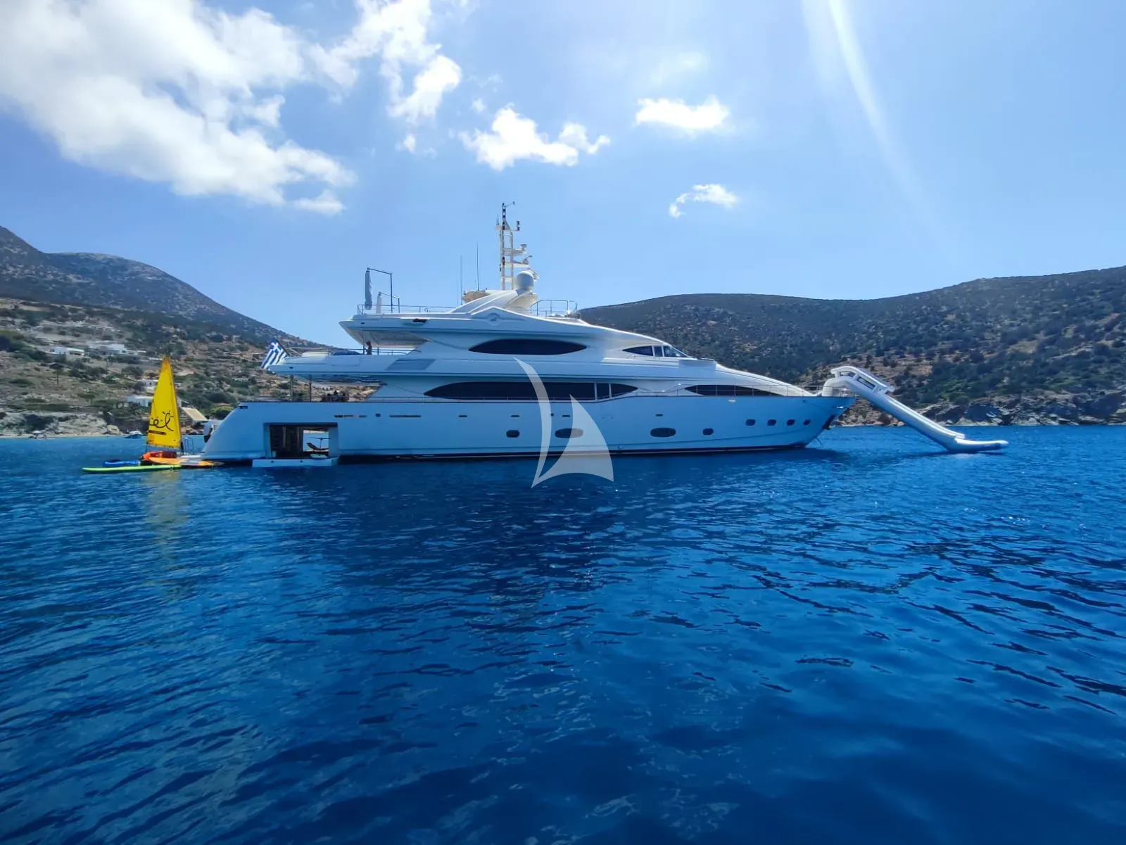 PARADISE Charter Yacht