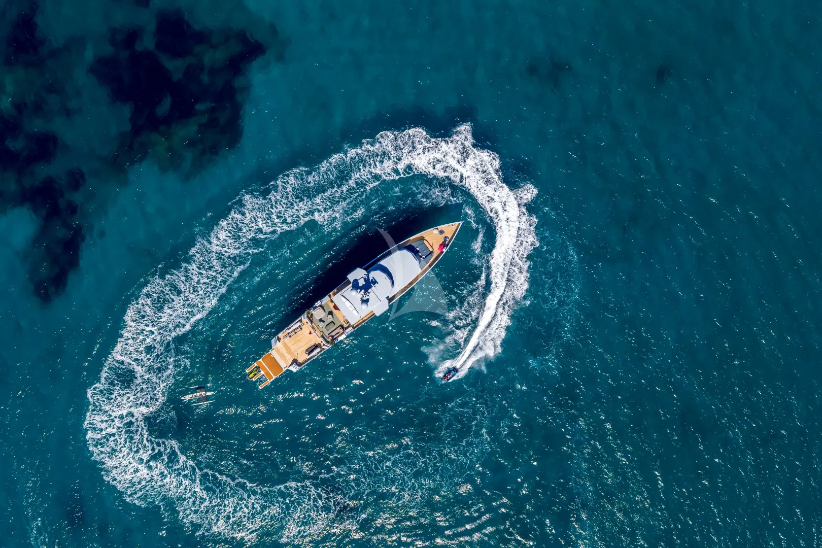 CALADAN Charter Yacht