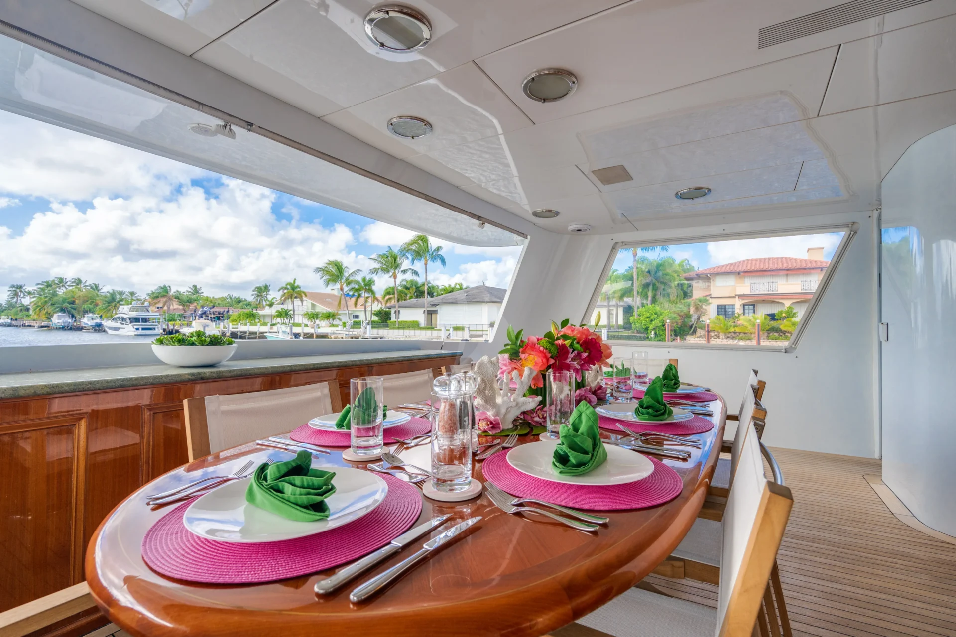 CHANSON Charter Yacht