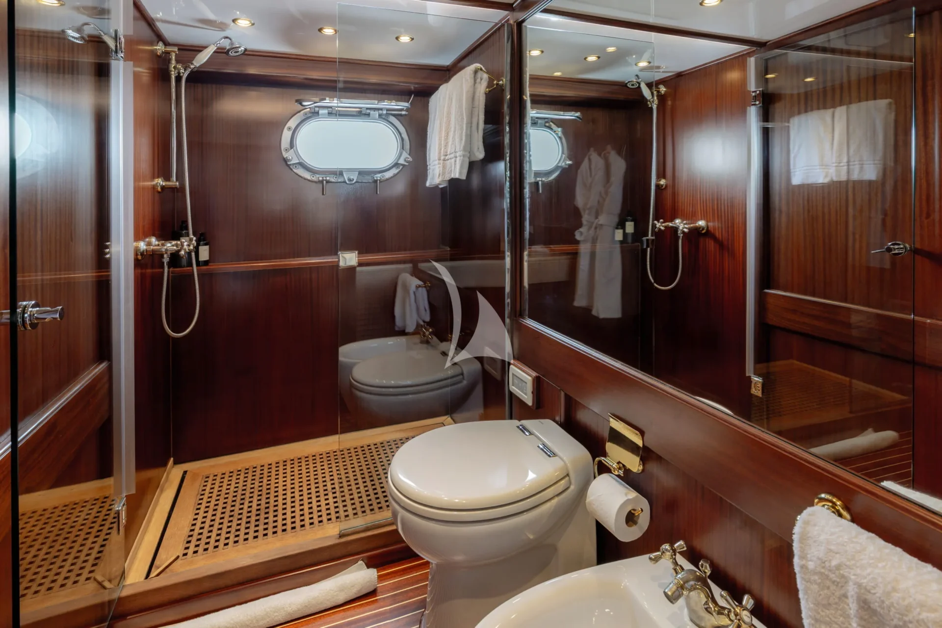 GITANES Charter Yacht