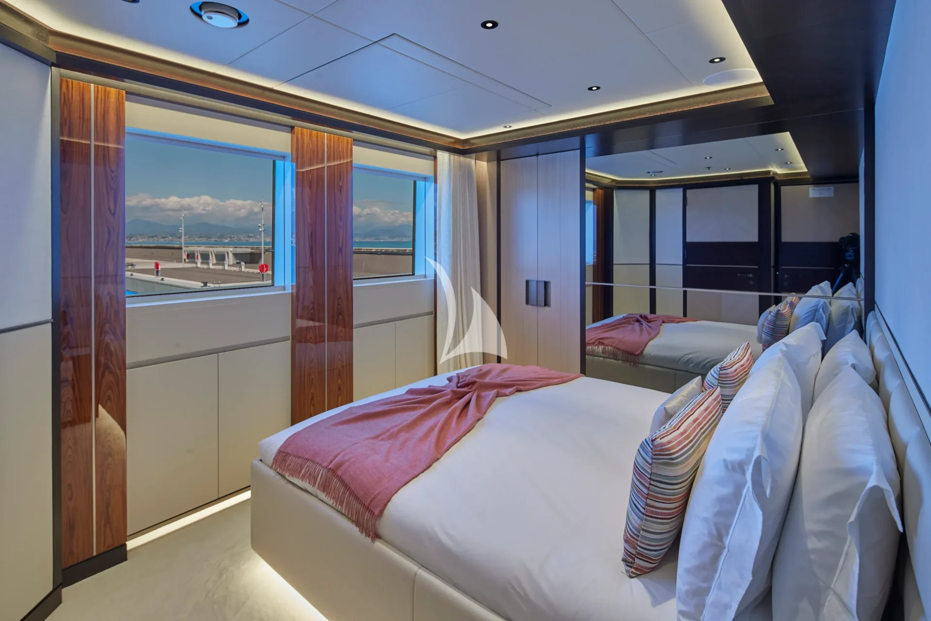 Solemates Charter Yacht