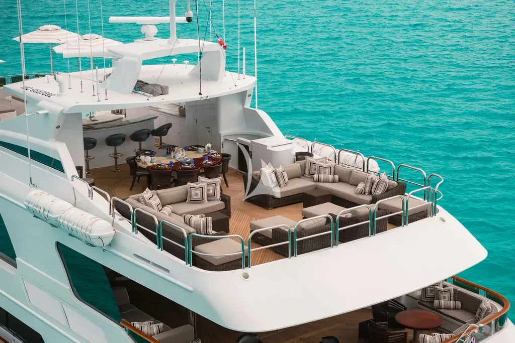 OCEAN CLUB Charter Yacht