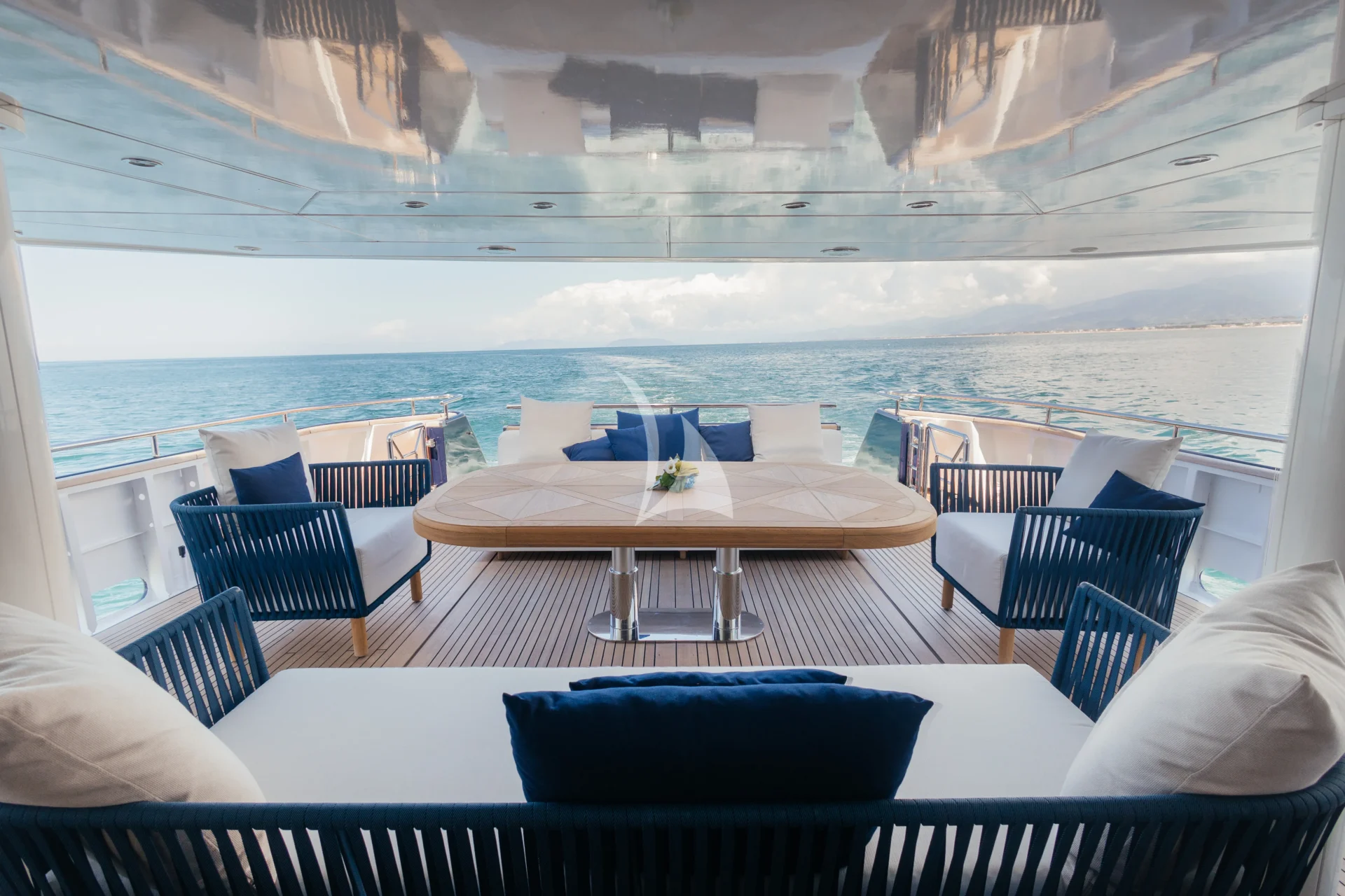 LADY IN BLUE Charter Yacht