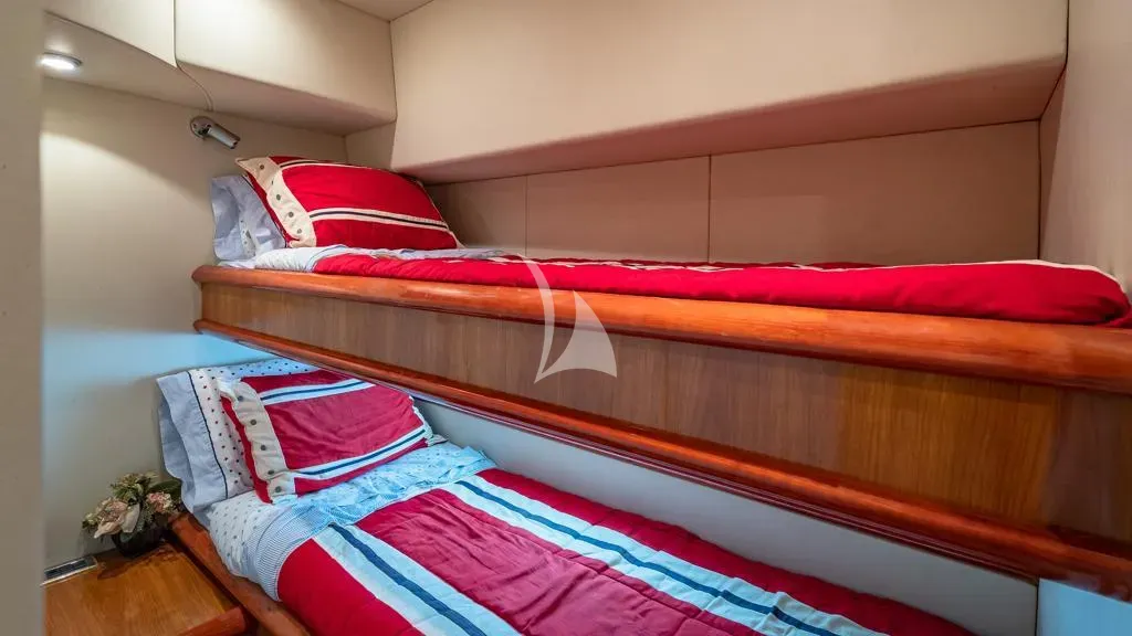 Giuli Charter Yacht