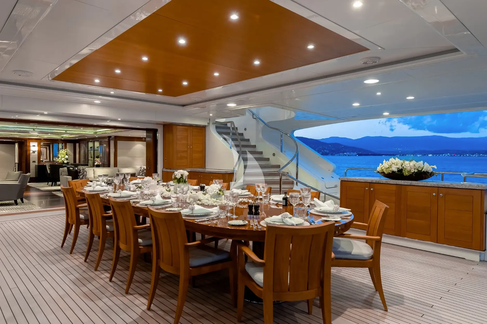 SEANNA Charter Yacht