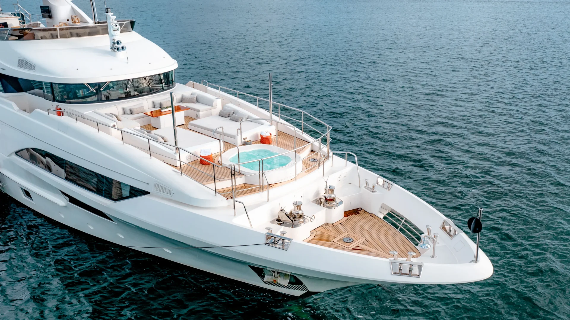 PATIENCE Charter Yacht