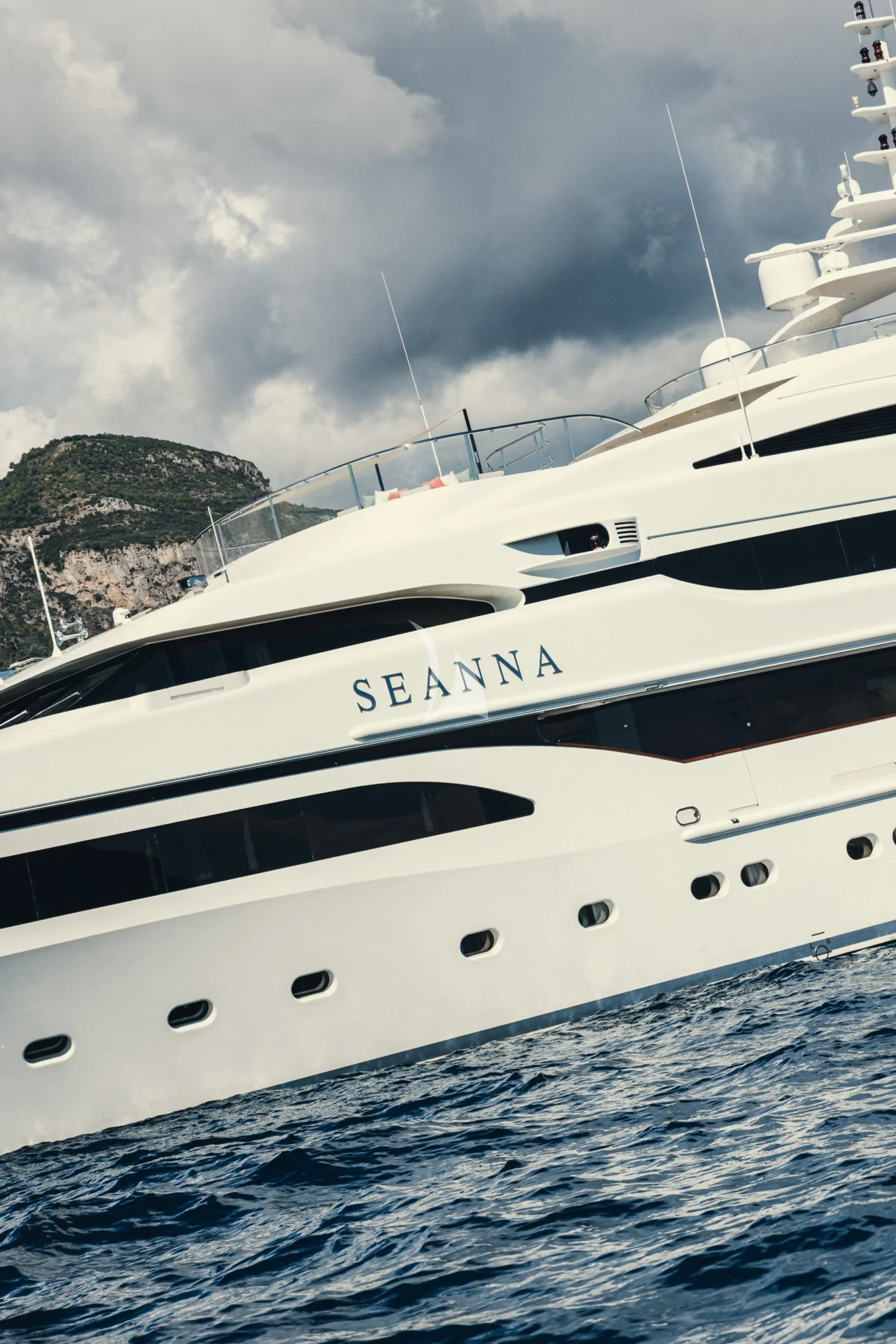 SEANNA Charter Yacht