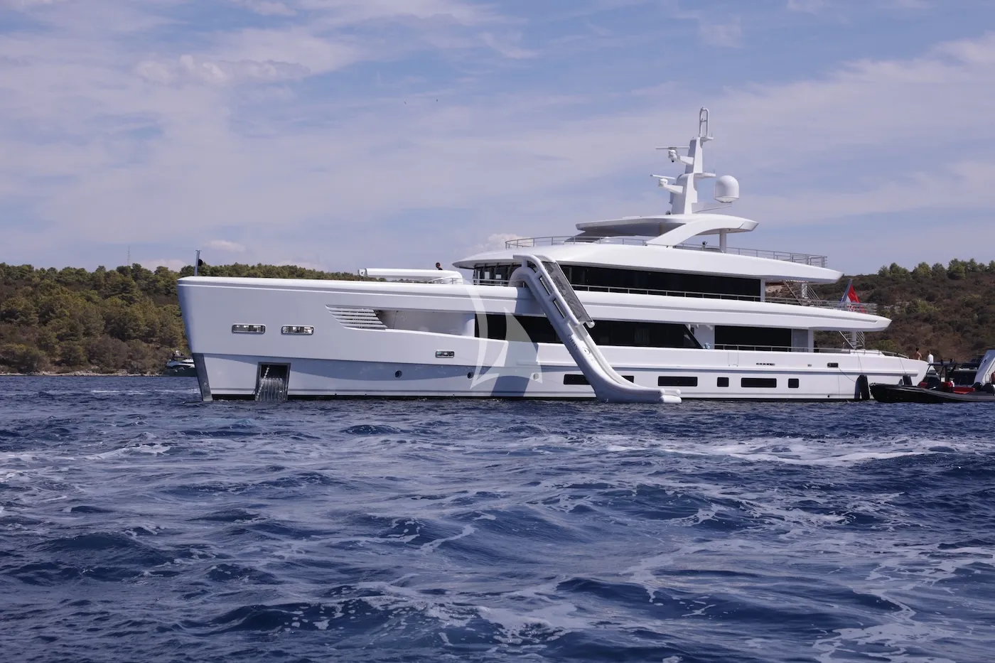 ORIY Charter Yacht