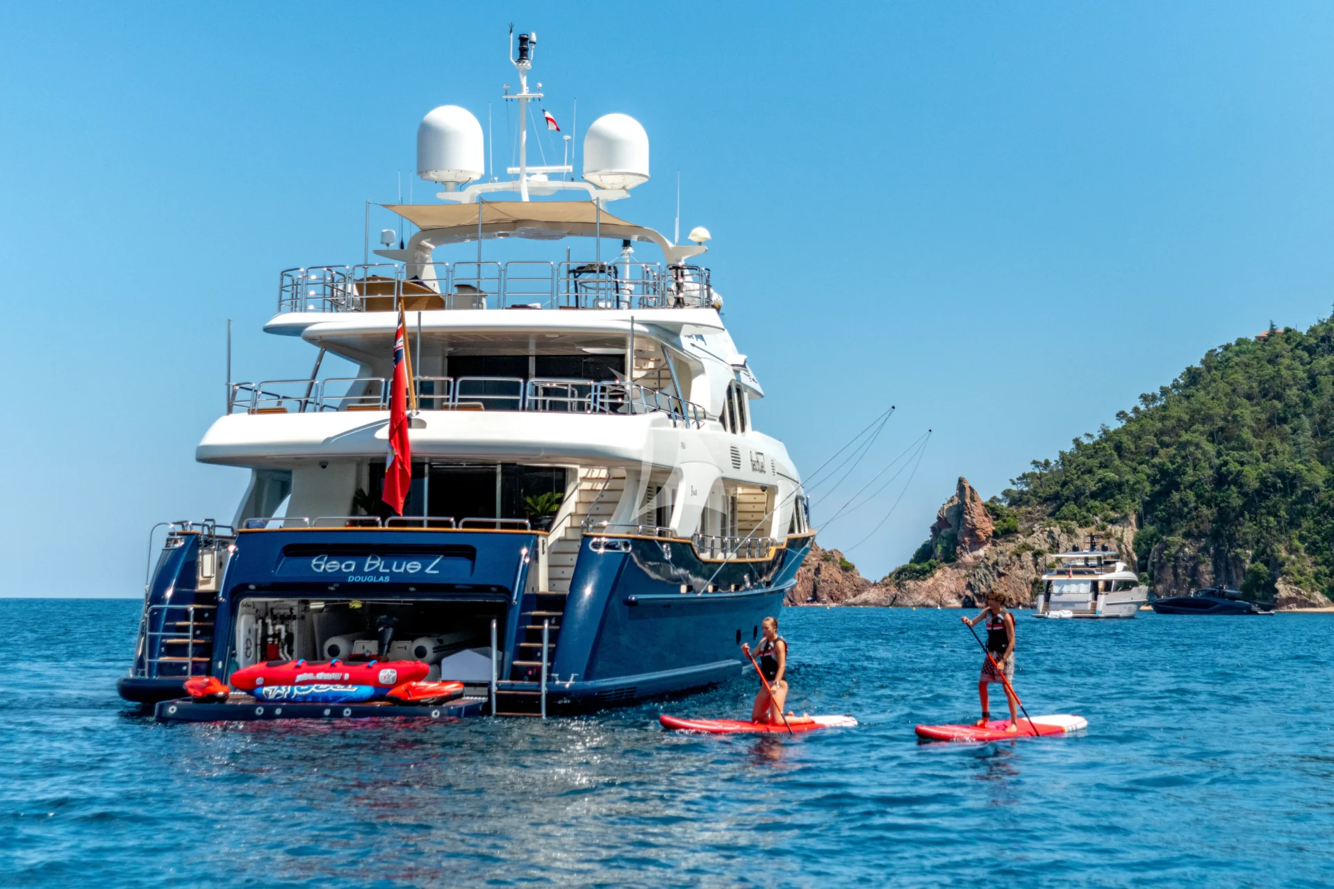 SEA BLUEZ Charter Yacht