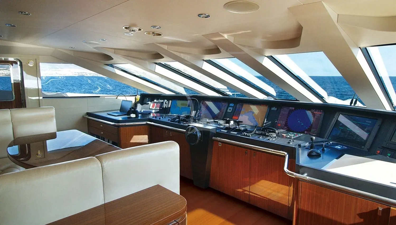 LADY DEE Charter Yacht
