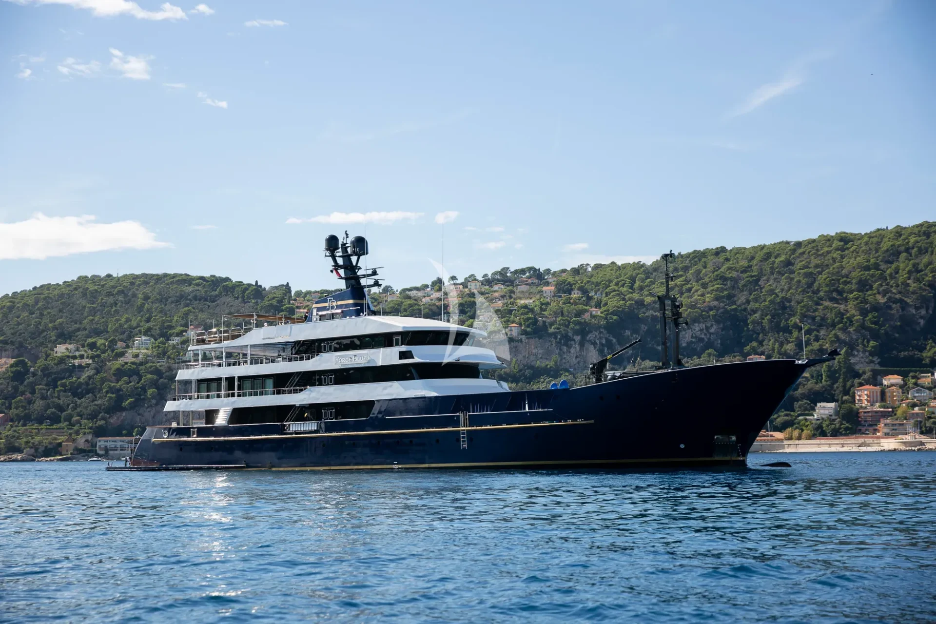 FORCE BLUE Charter Yacht