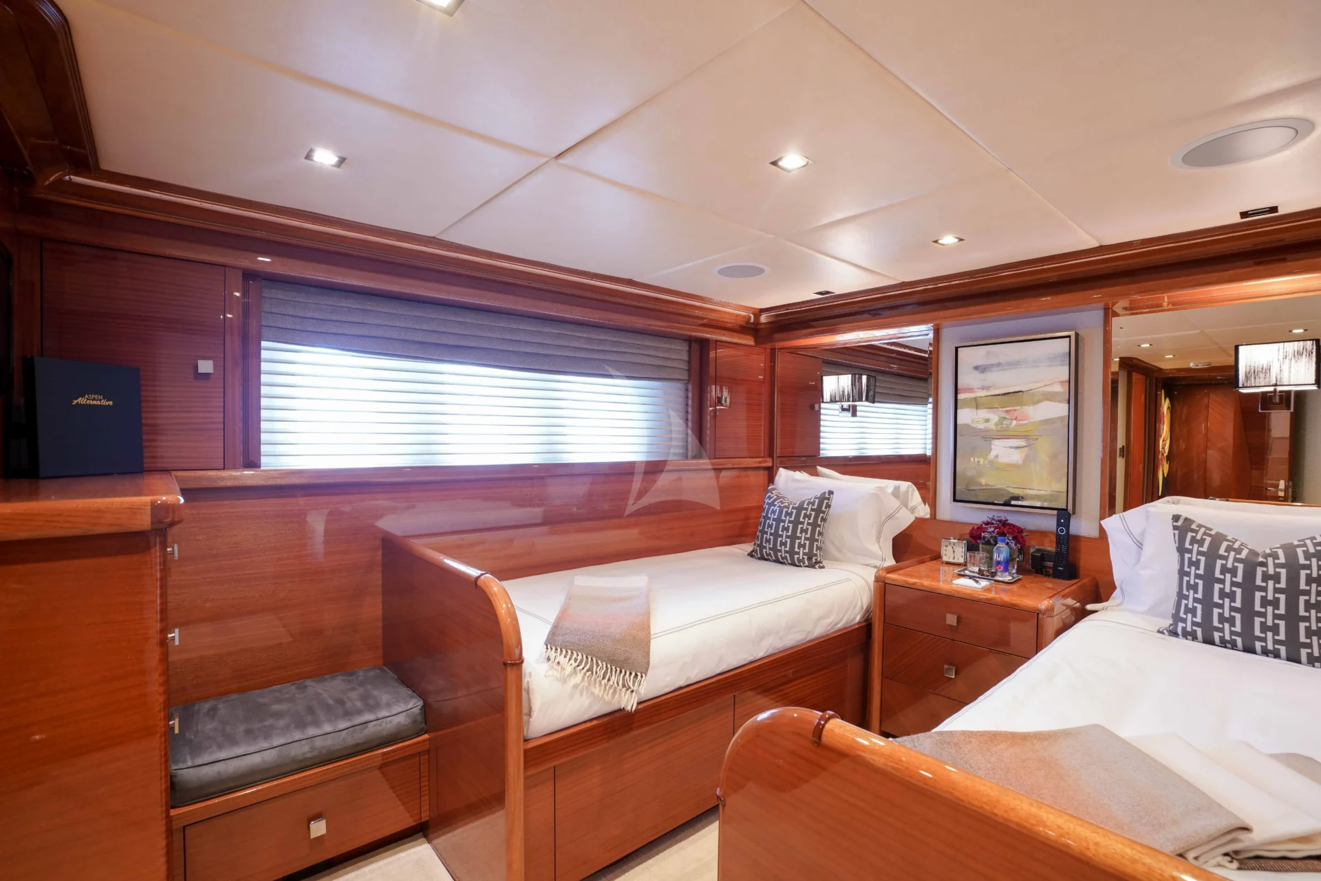 ASPEN ALTERNATIVE Charter Yacht