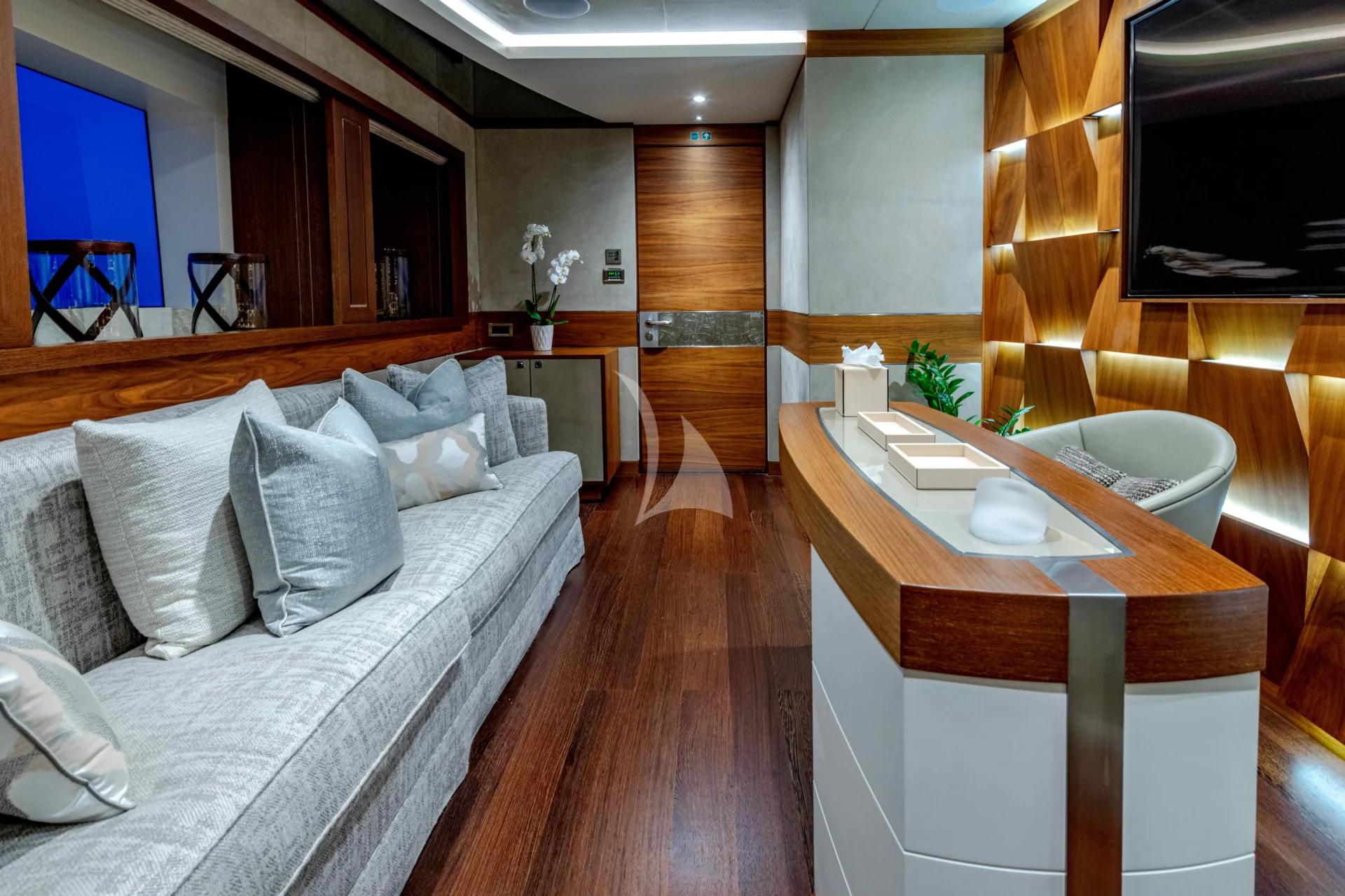 QUASAR Charter Yacht