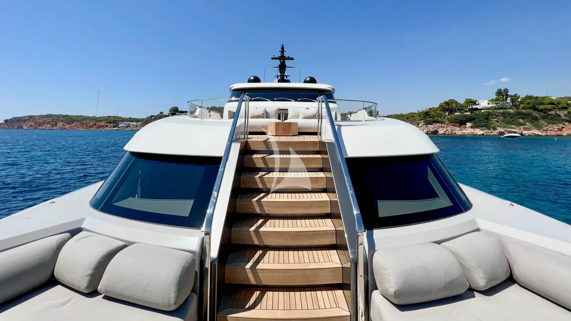 FLORI Charter Yacht