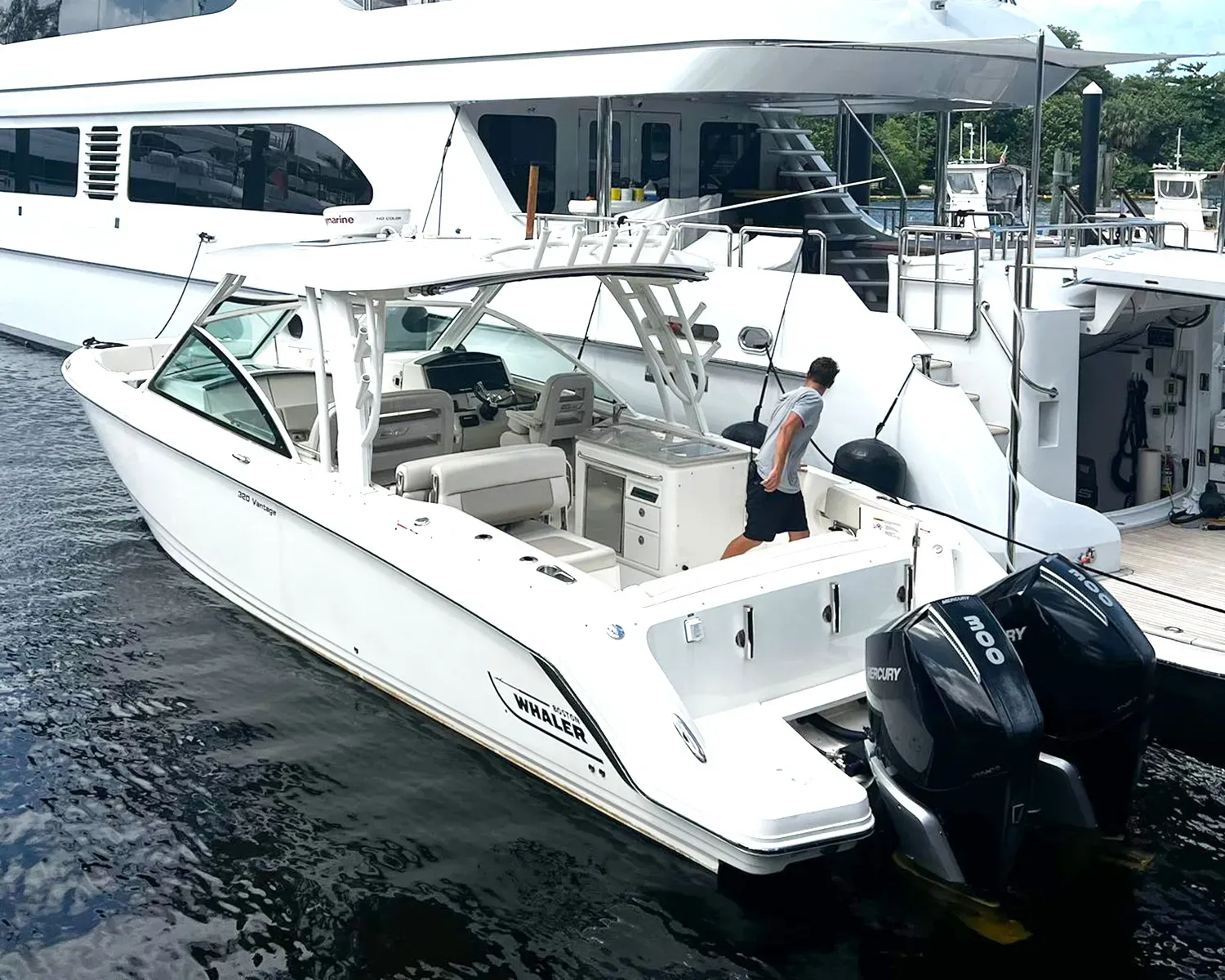 Just Enough Charter Yacht