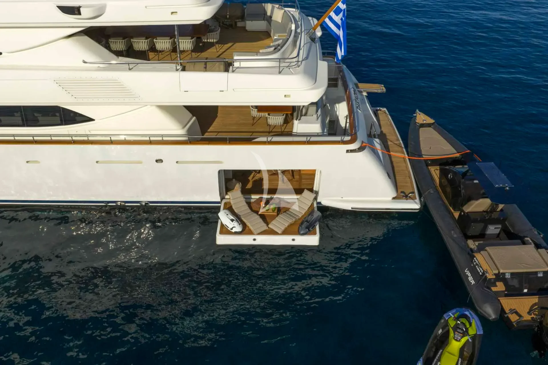 PARADISE Charter Yacht