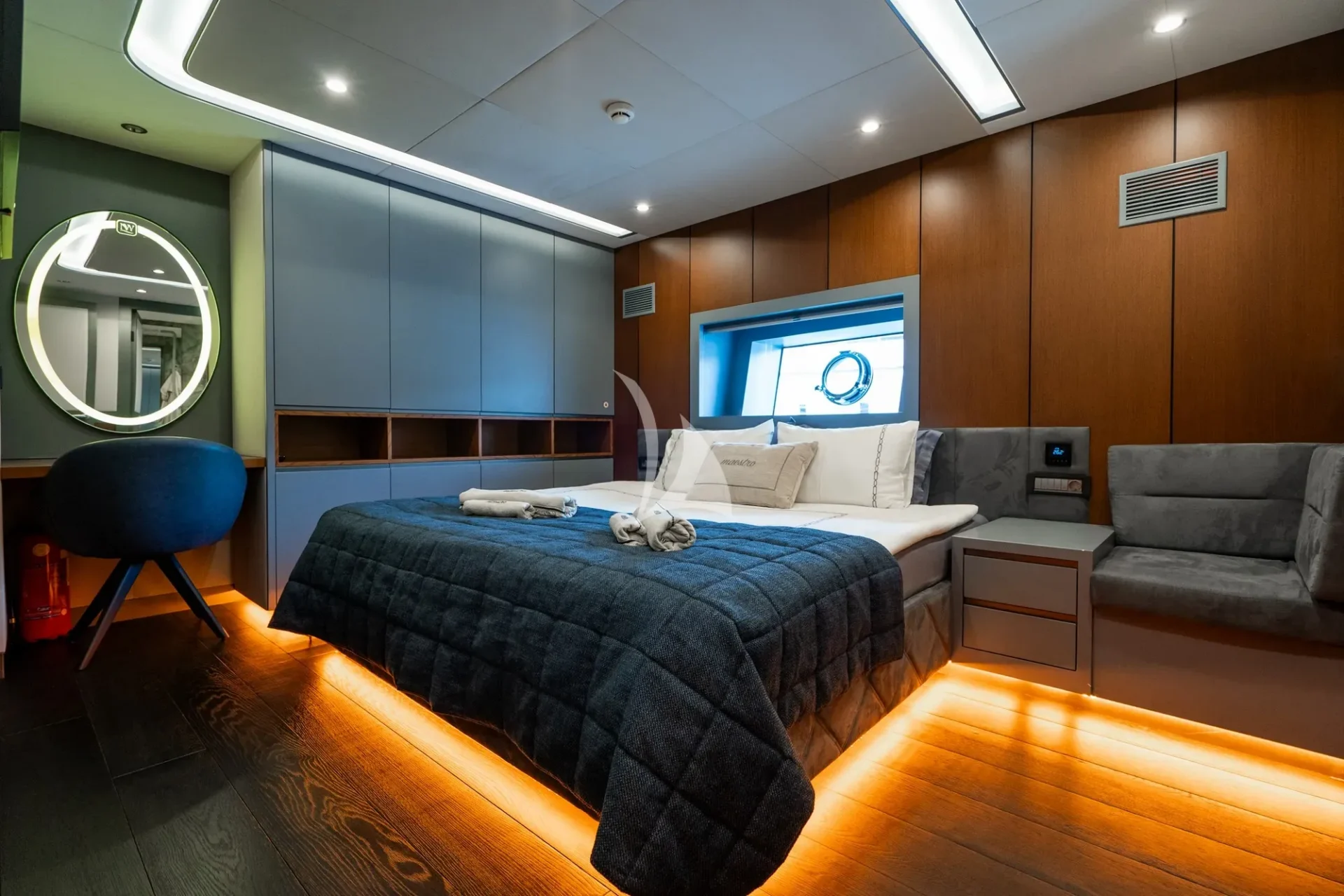 North Wind Charter Yacht