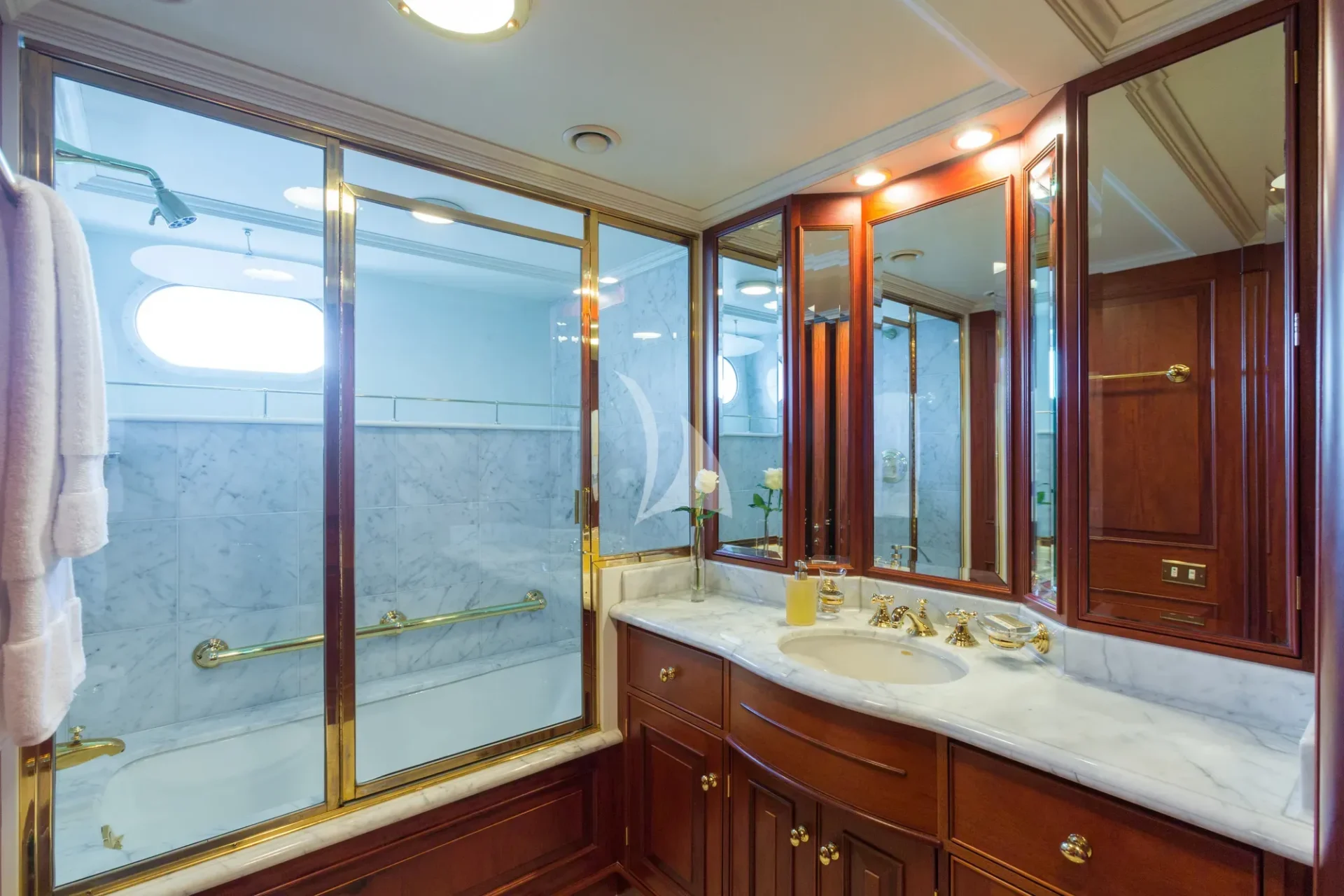 LADY J Charter Yacht