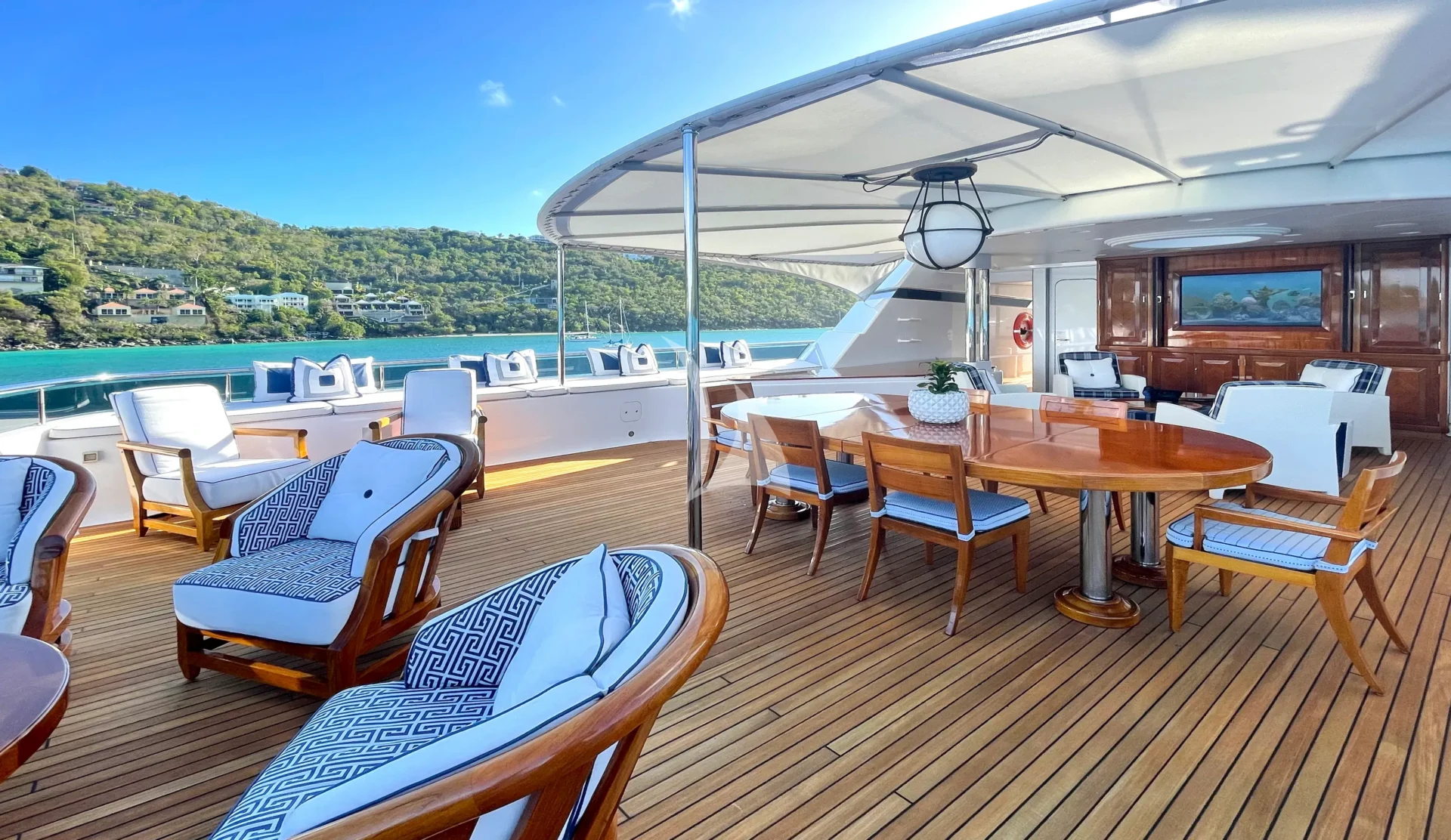 BLUE MOON Charter Yacht