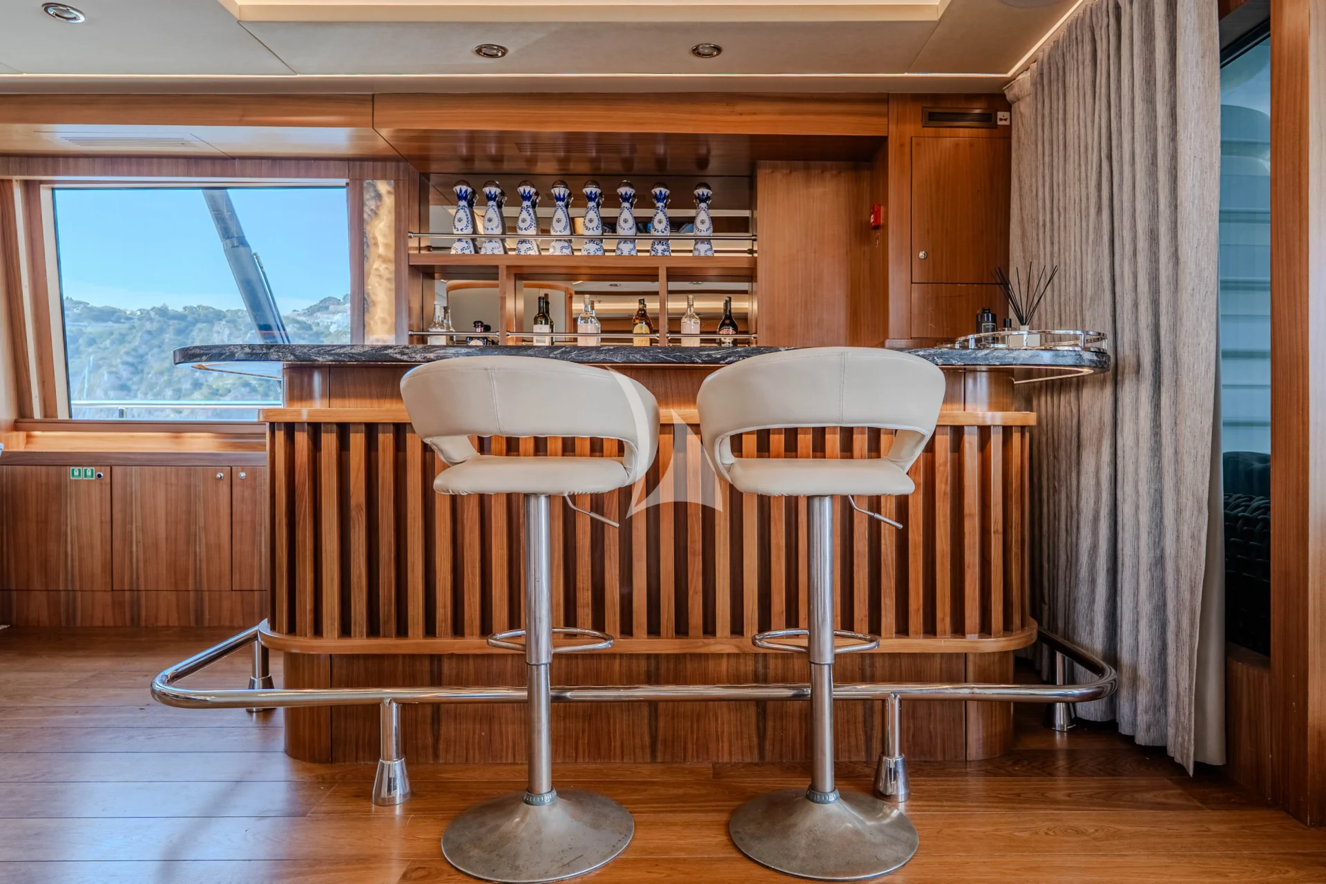 ARESTEAS Charter Yacht
