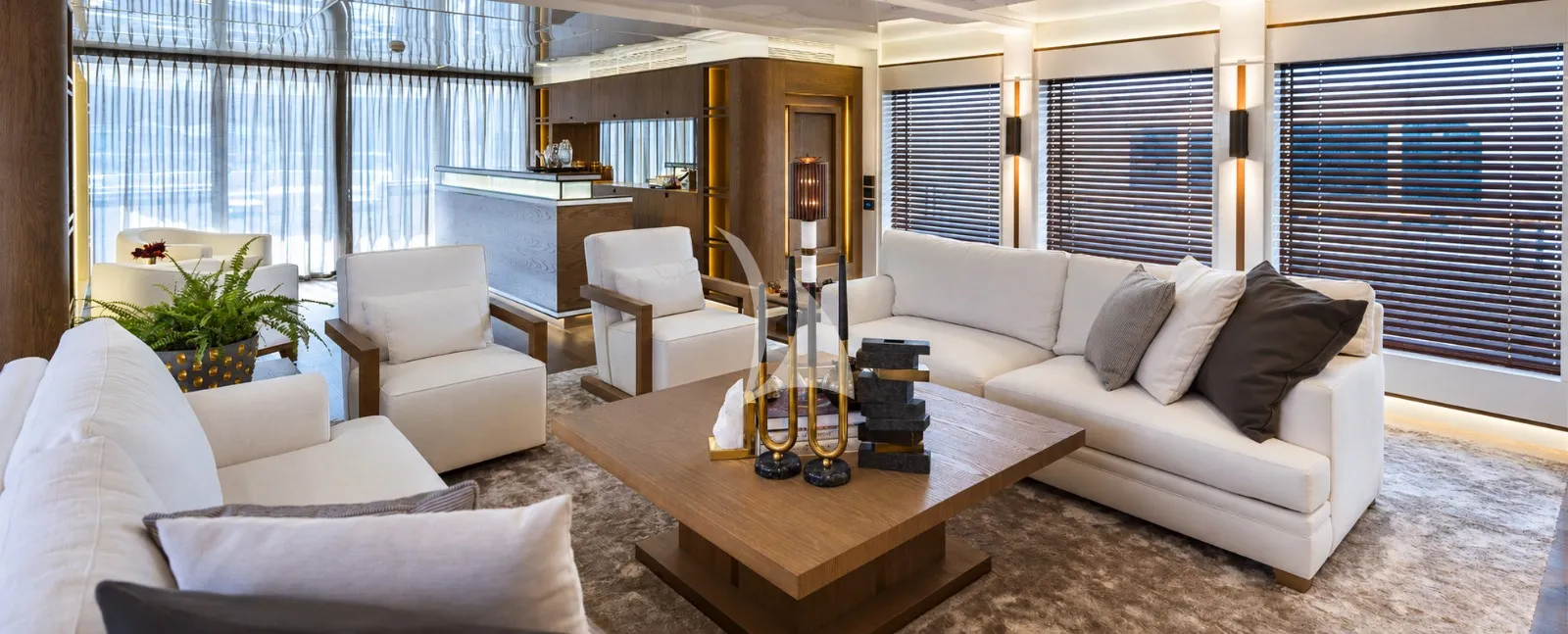 LIQUID SKY Charter Yacht