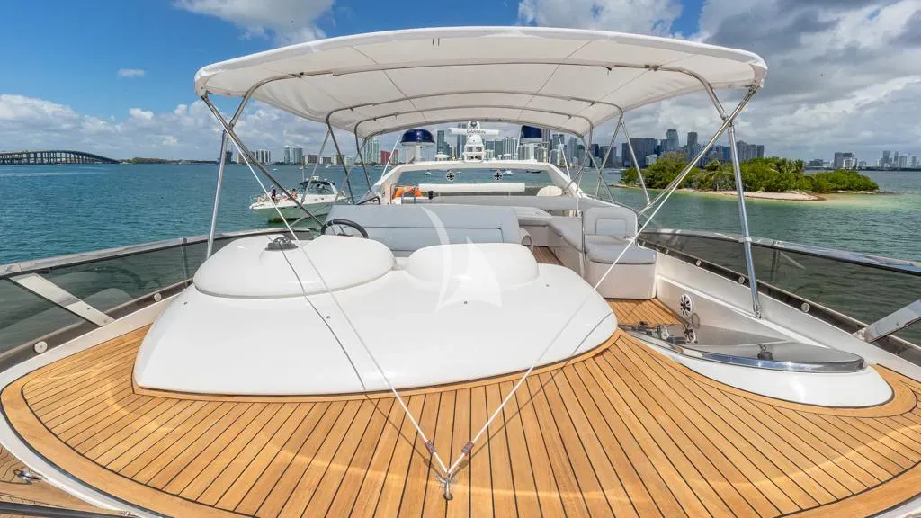 Giuli Charter Yacht