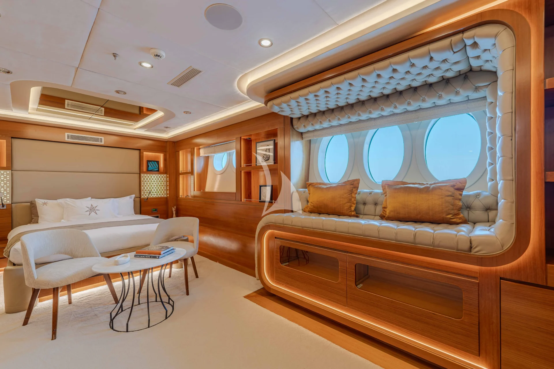ARESTEAS Charter Yacht