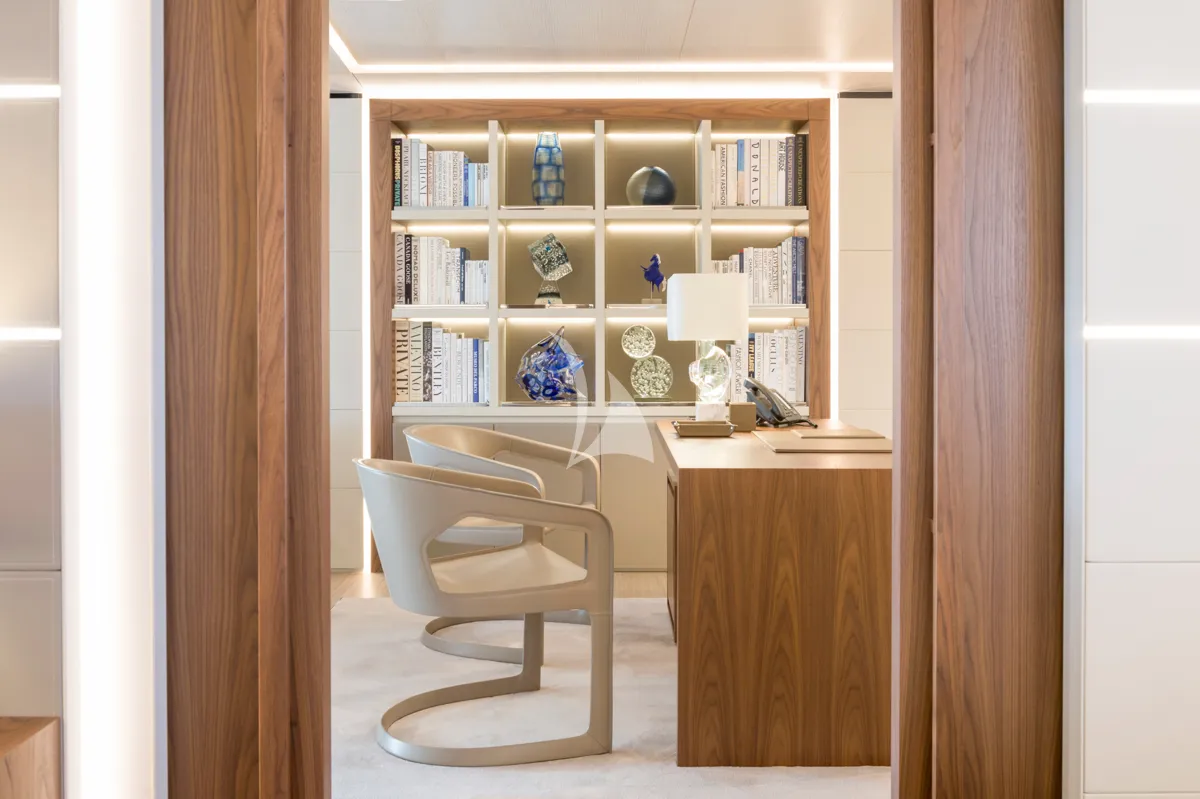 UTOPIA IV Charter Yacht