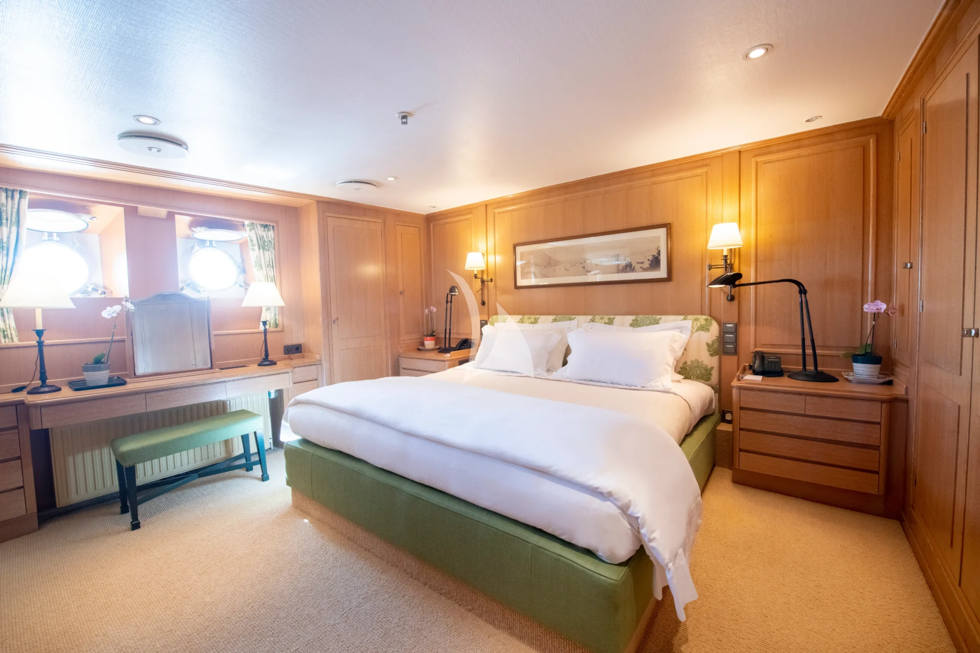 ARCTIC Charter Yacht