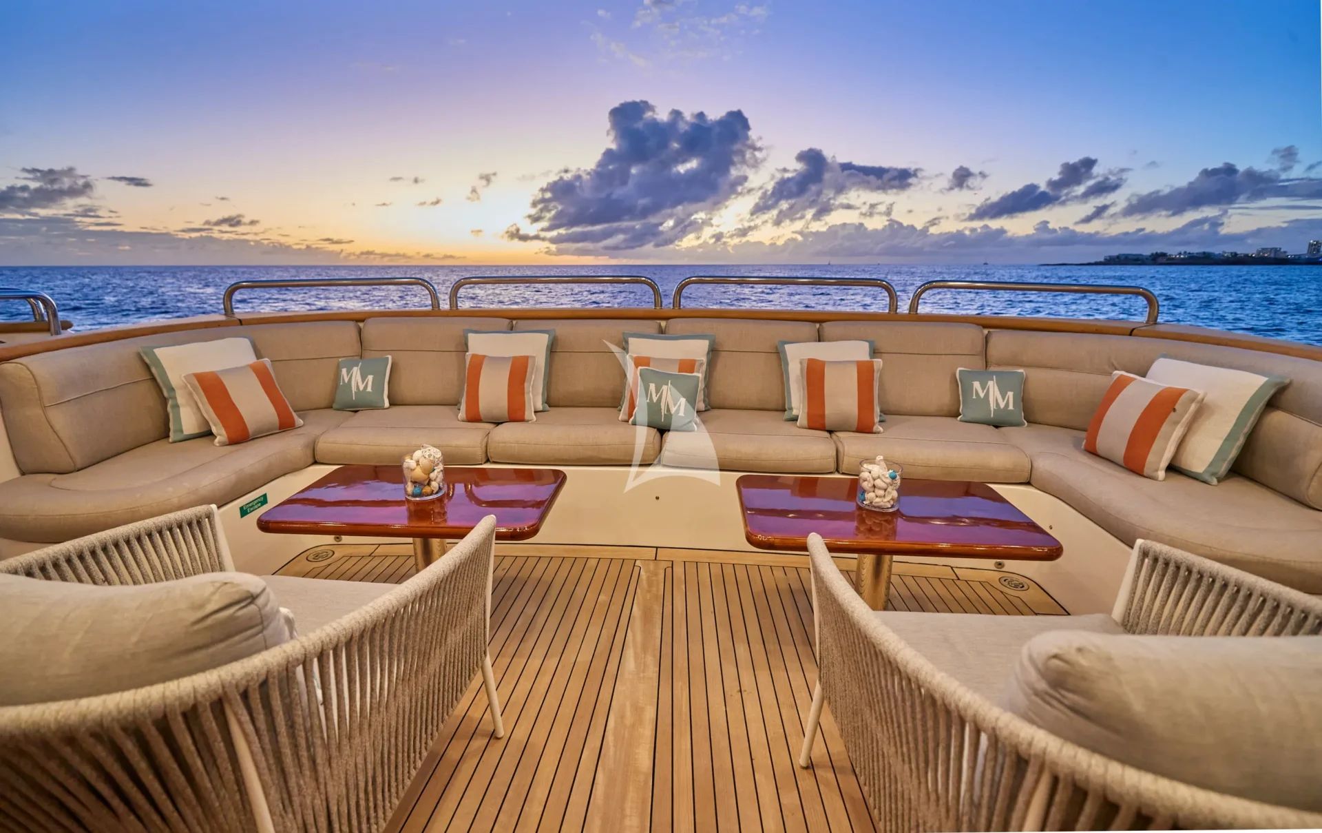 MAMMA MIA Charter Yacht