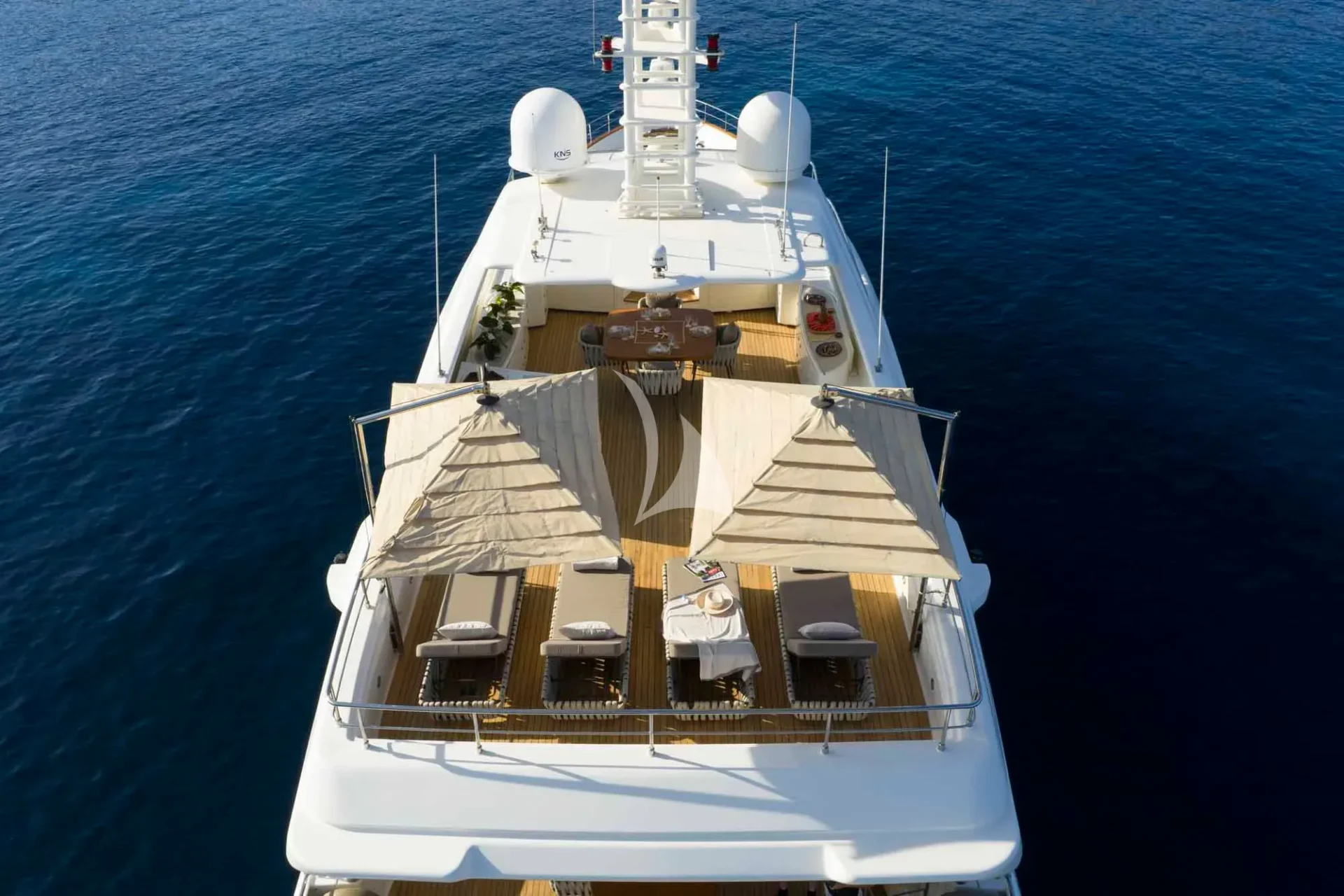PARADISE Charter Yacht