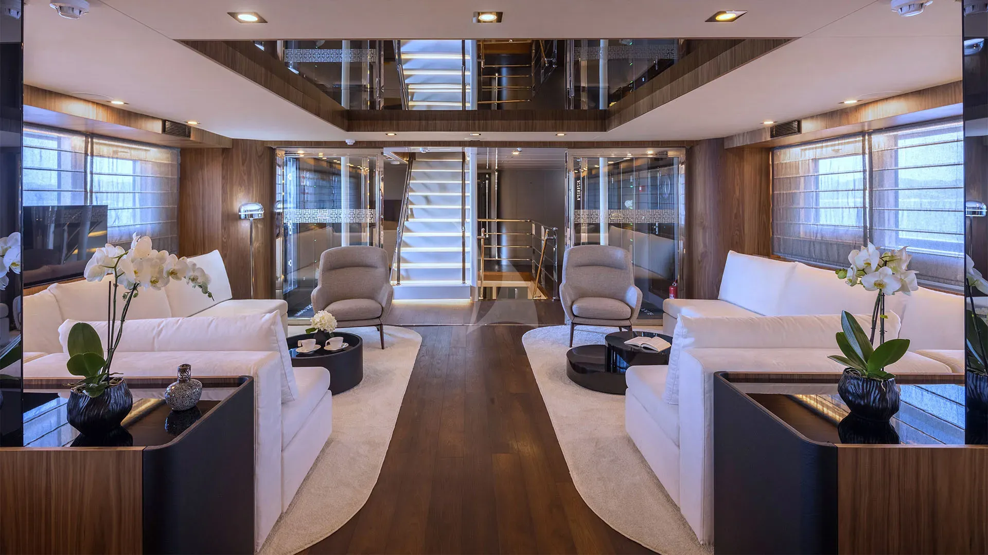 BLACK SWAN Charter Yacht