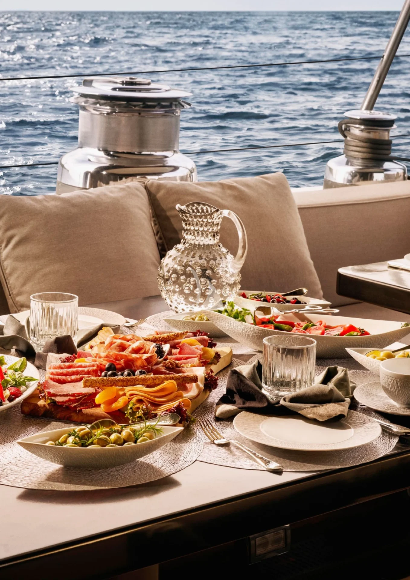 SEVEN Charter Yacht
