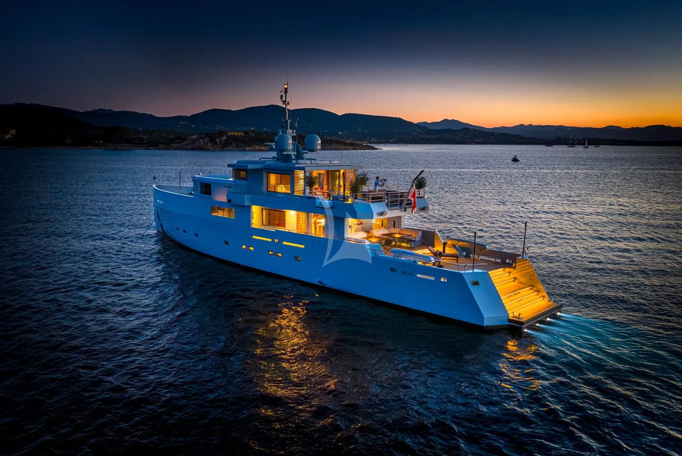 CALADAN Charter Yacht