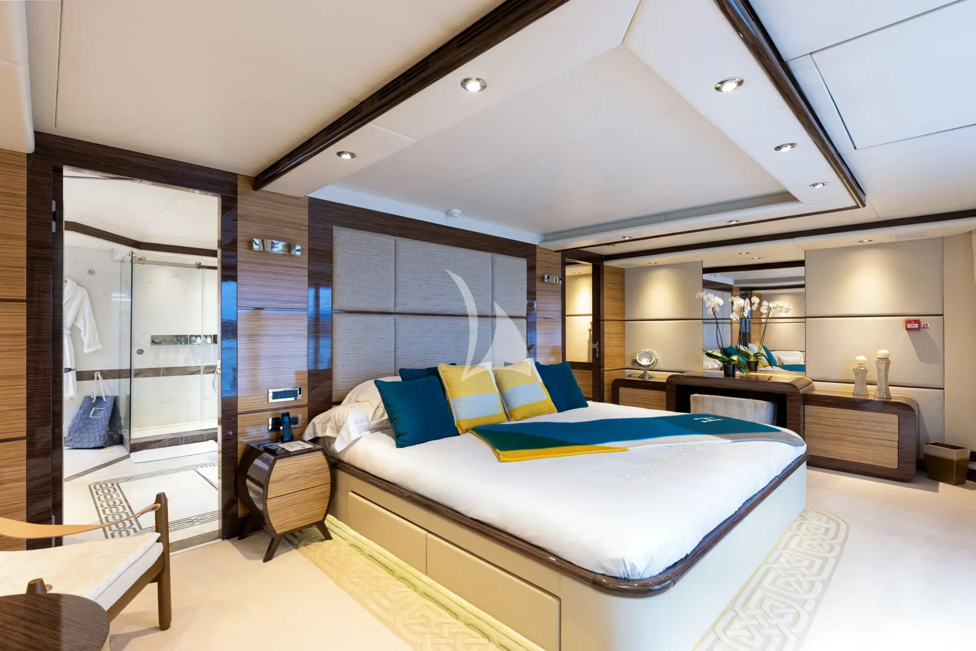 I SEA Charter Yacht