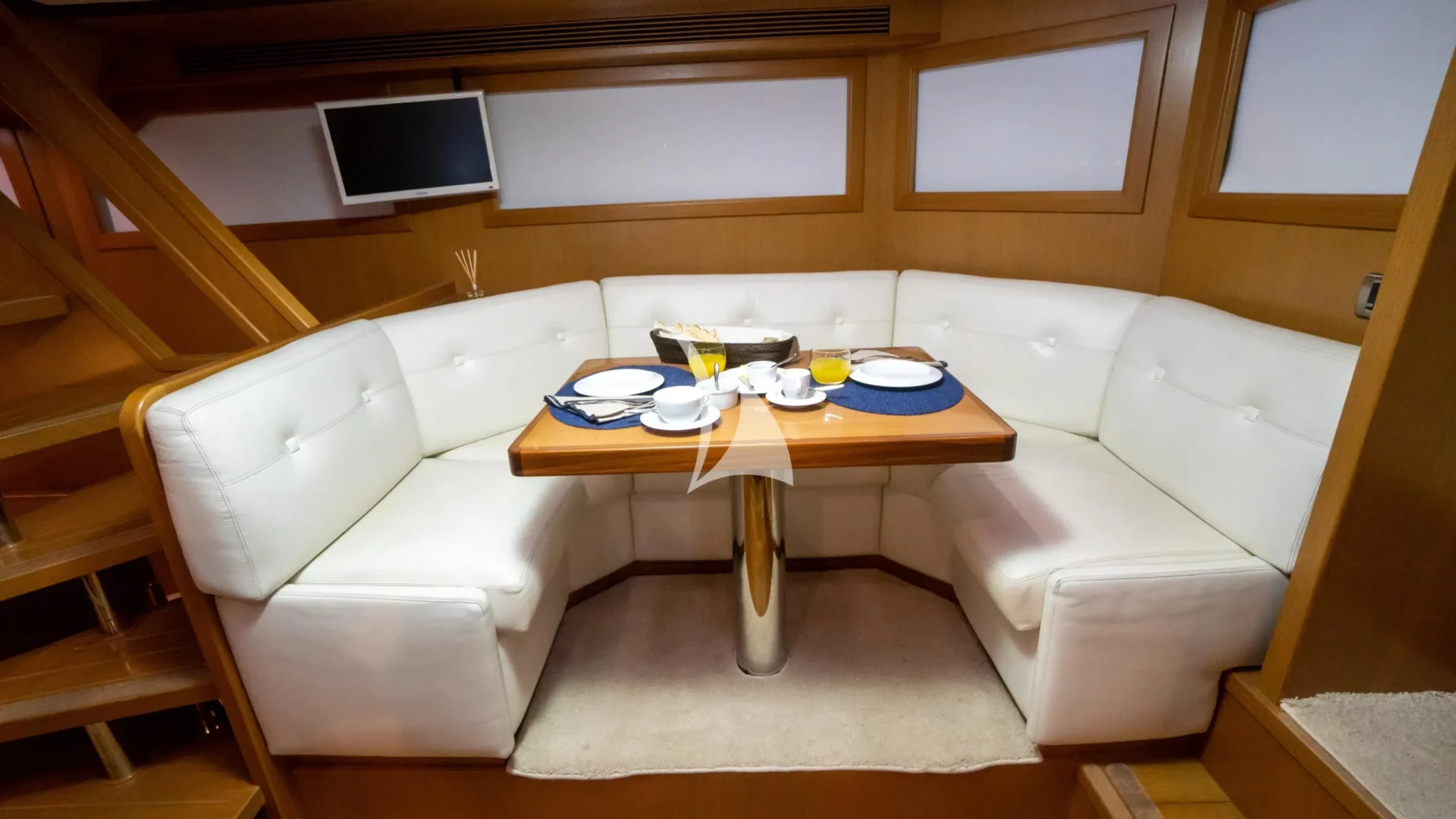 NOMADA Charter Yacht