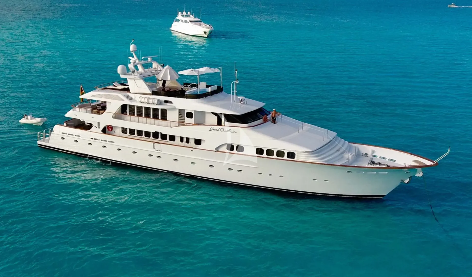 GRAND ILLUSION Charter Yacht