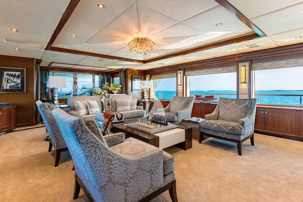OCEAN CLUB Charter Yacht