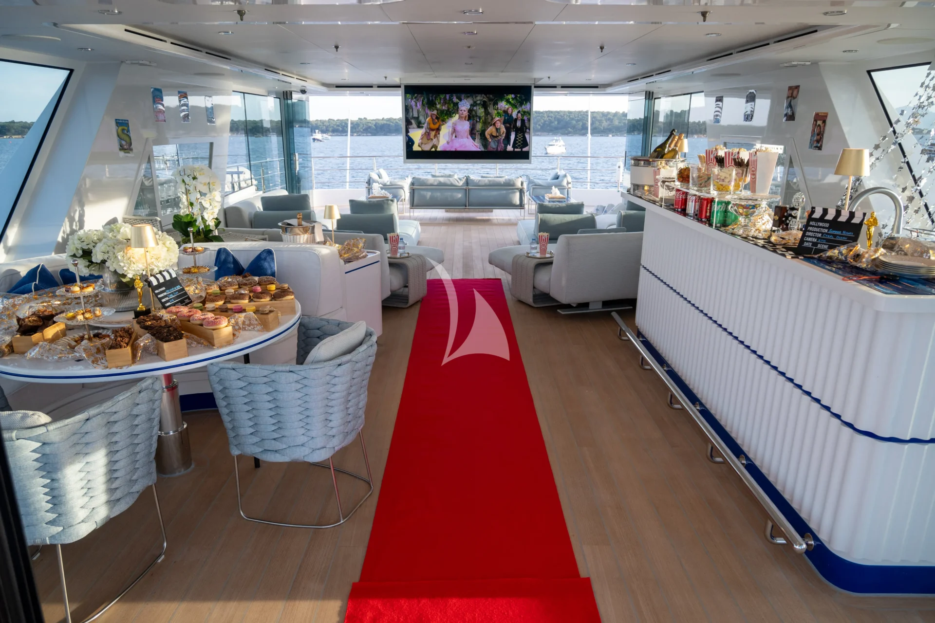 CORAL OCEAN Charter Yacht