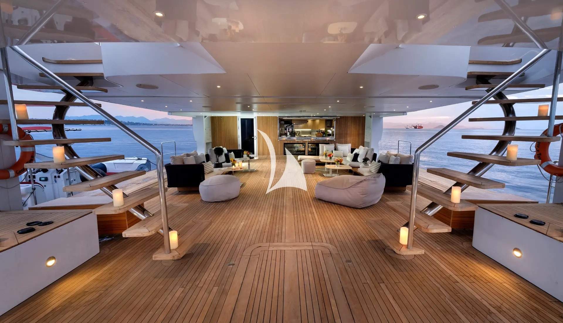 MY EDEN Charter Yacht